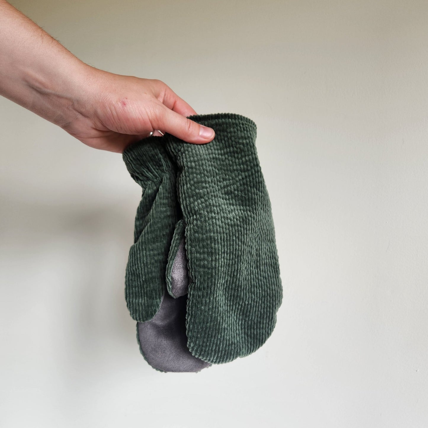 Corduroy Mittens Green