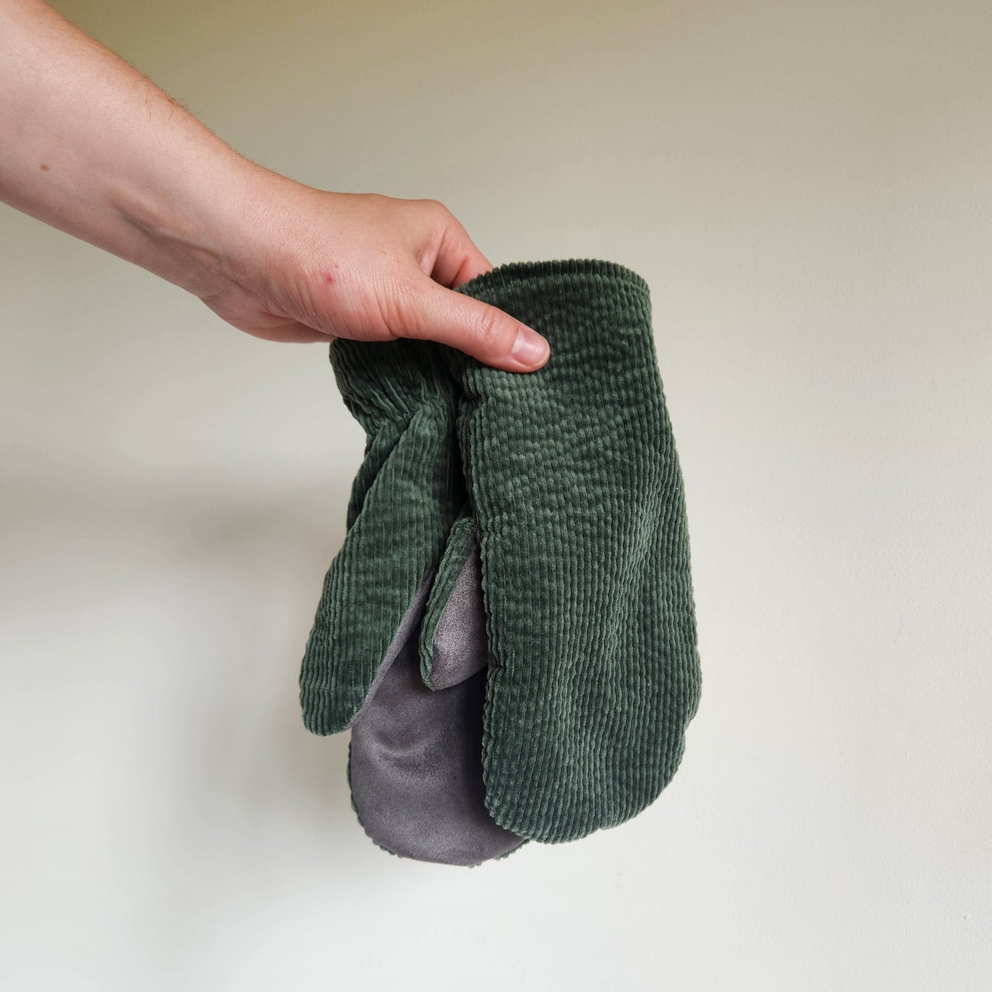 Corduroy Mittens Green