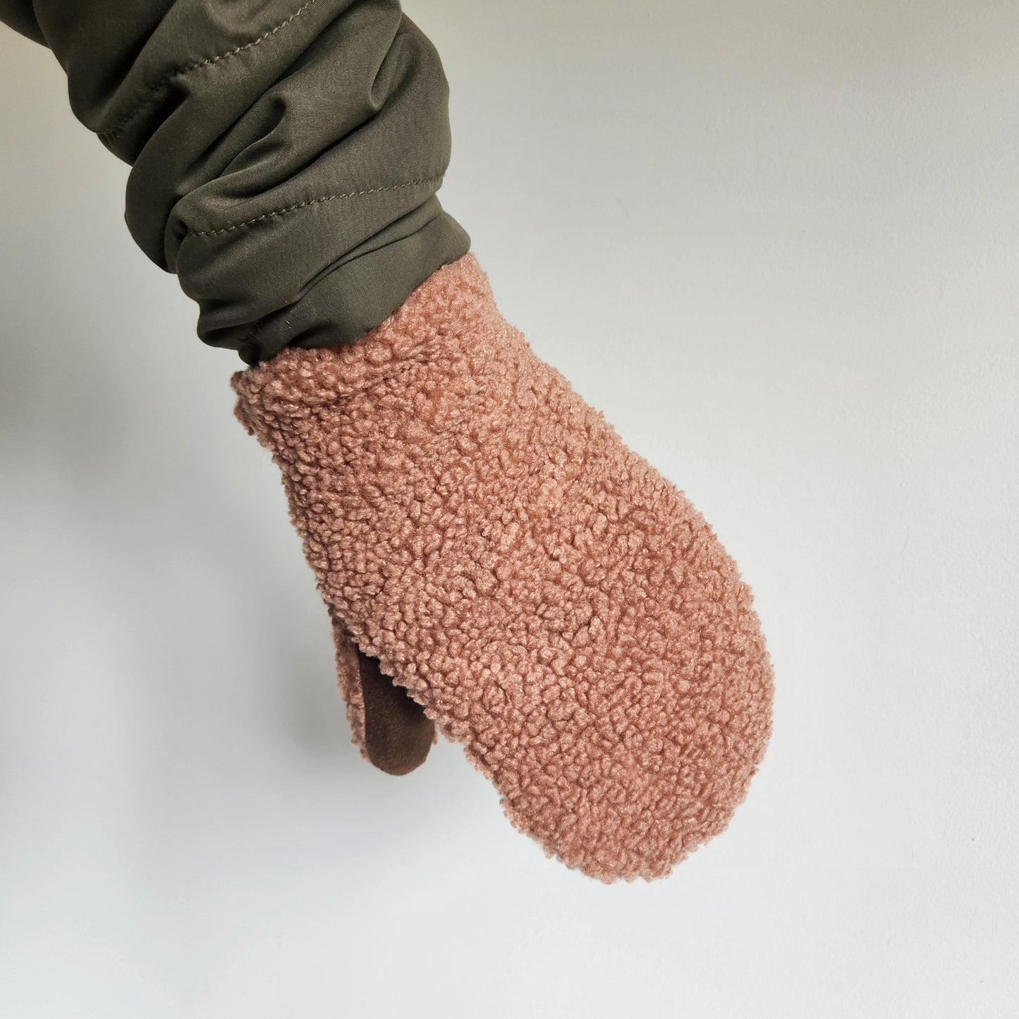 Sherpa Mittens Blush