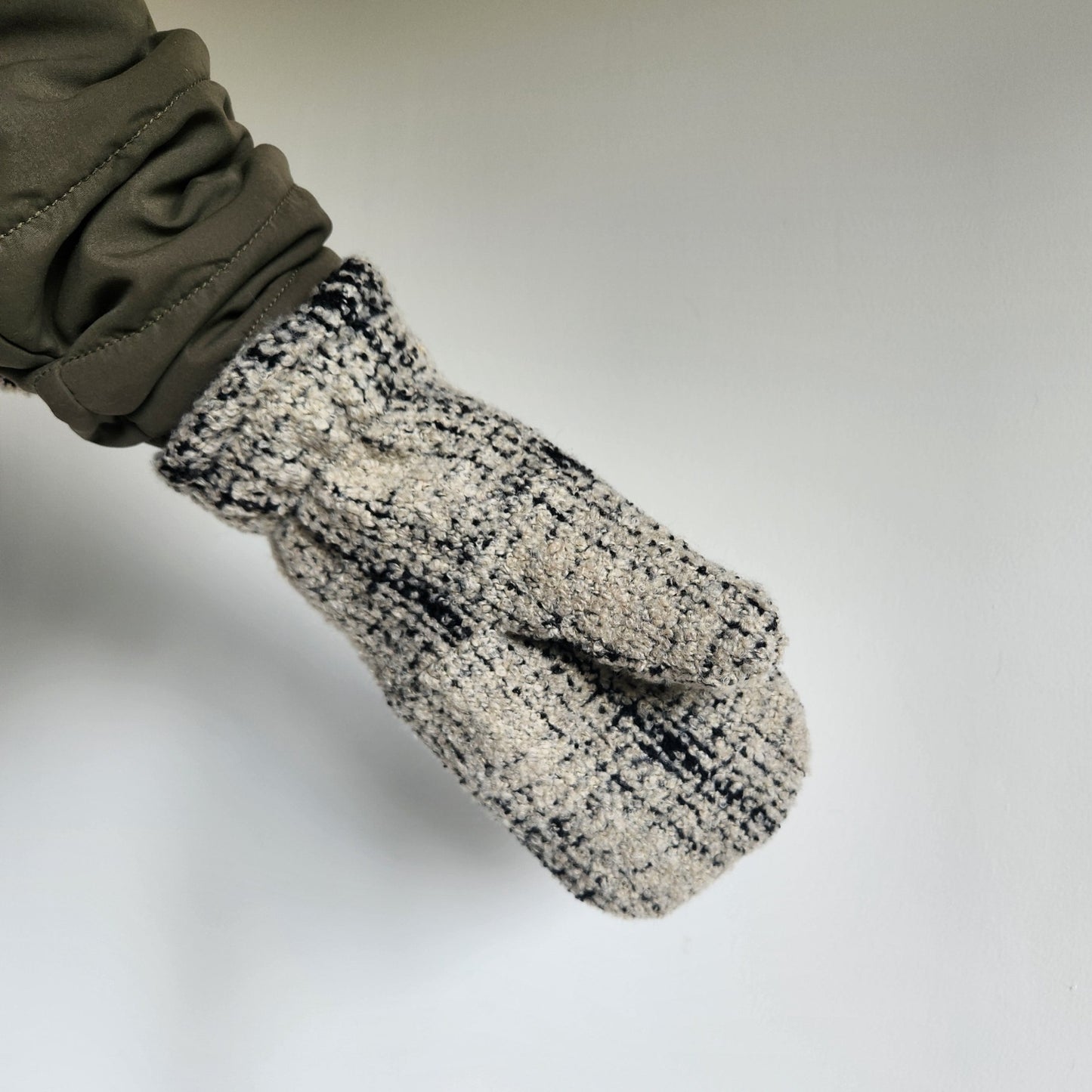 Wool Mittens Cream & Black Brushed-Large