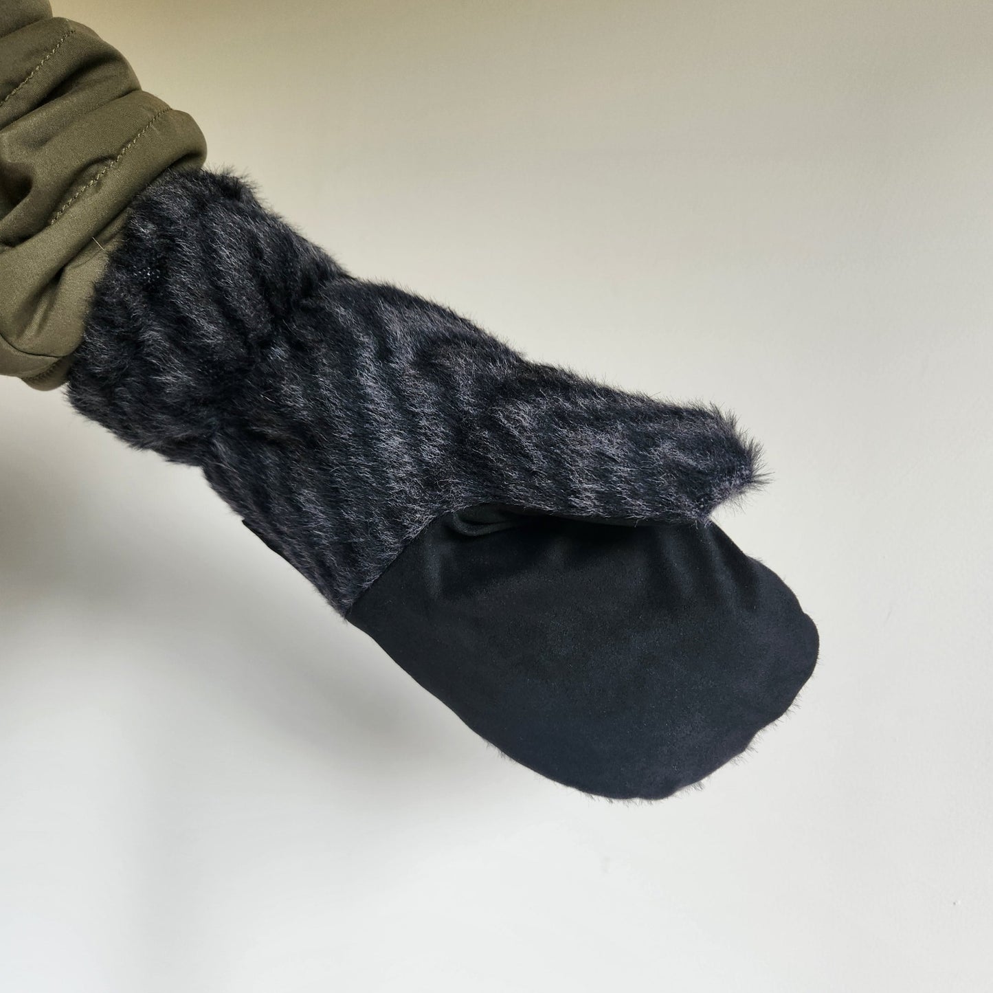 Wool Mittens Charcoal Zebra-Large
