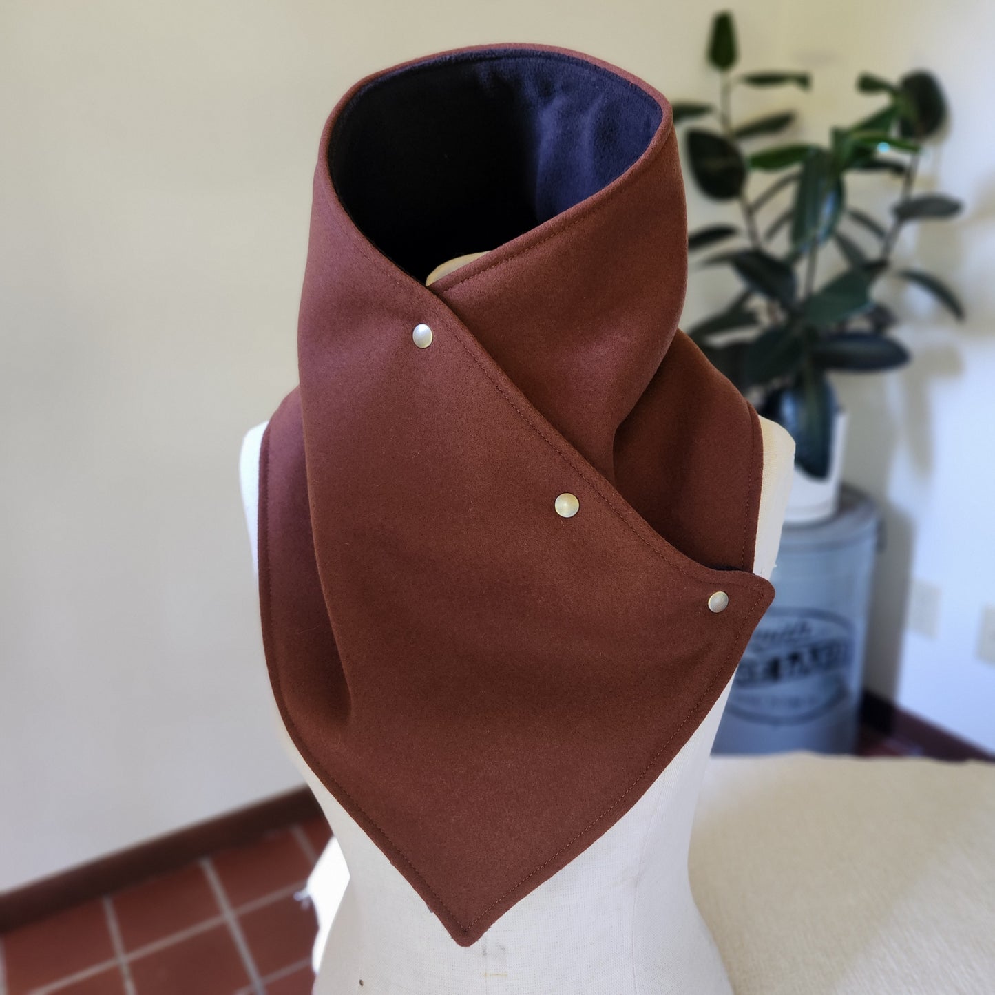 Snap Cowl-Rust
