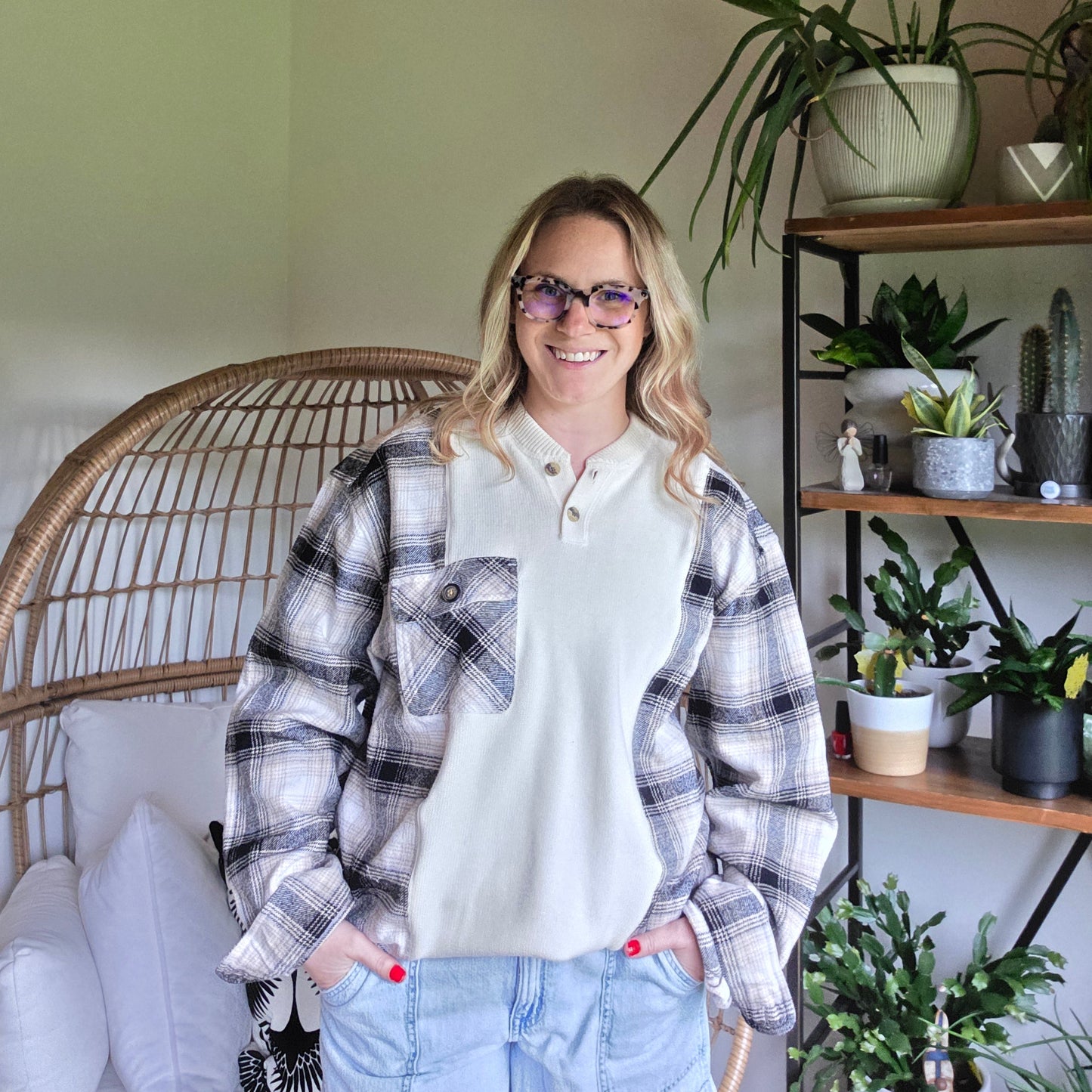 Bonfire Bestie Shirt - Plaid & Cream