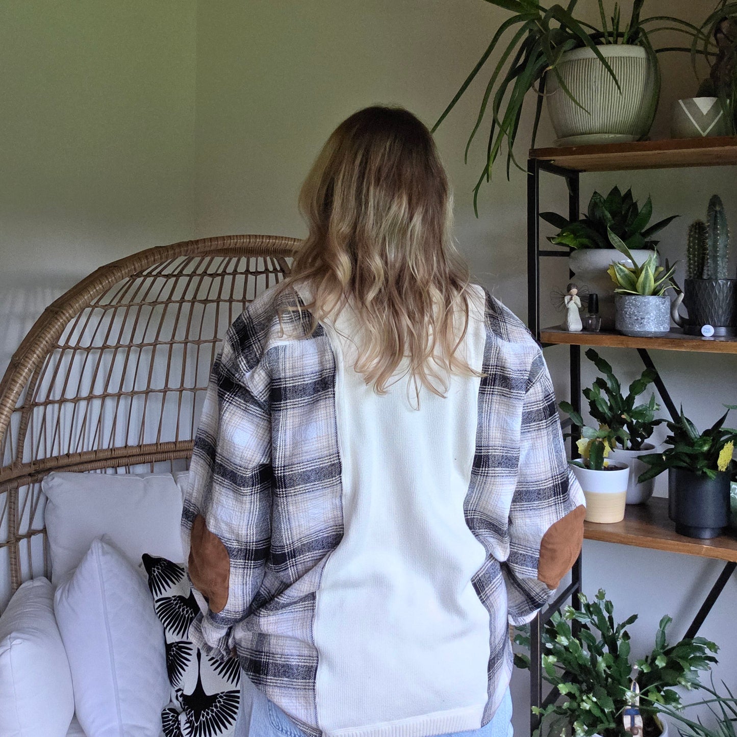 Bonfire Bestie Shirt - Plaid & Cream