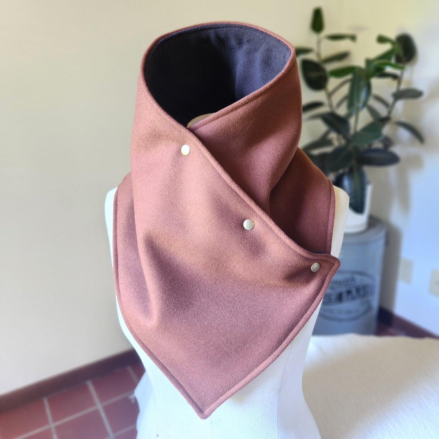 Snap Cowl-Rust