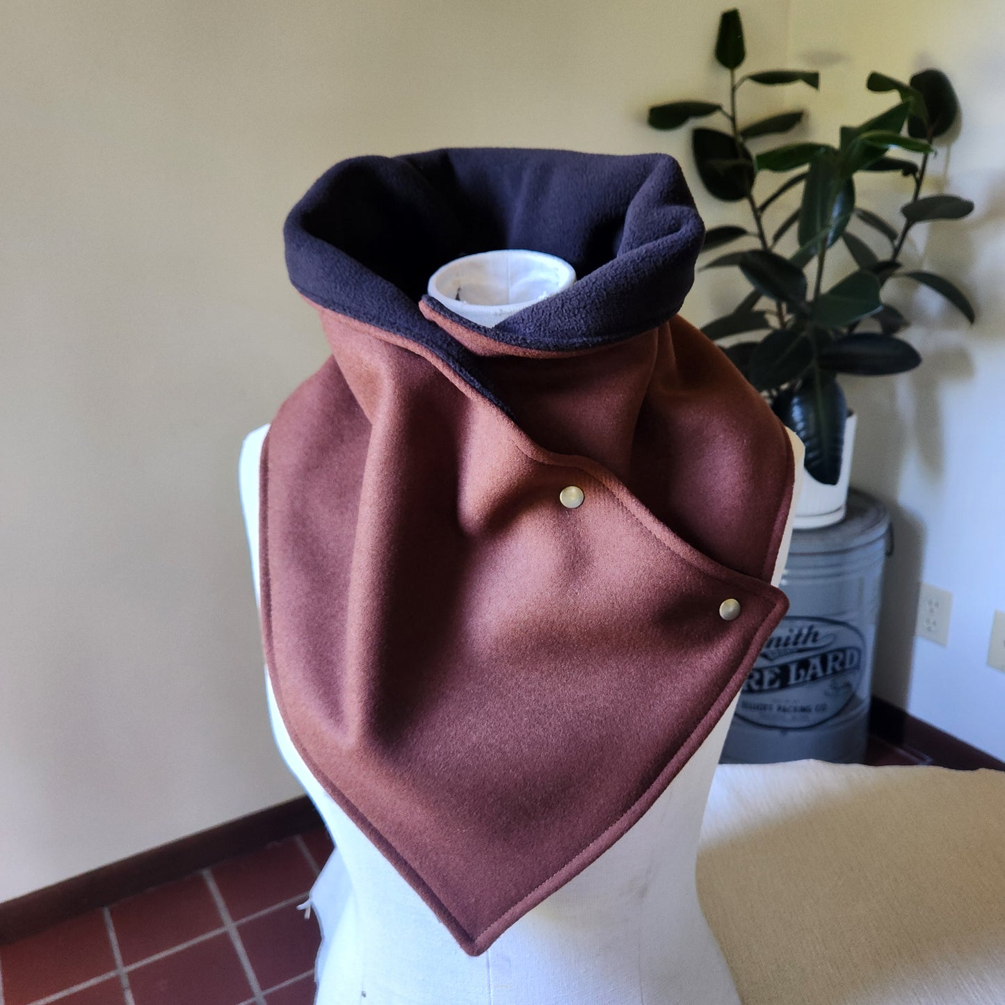 Snap Cowl-Rust