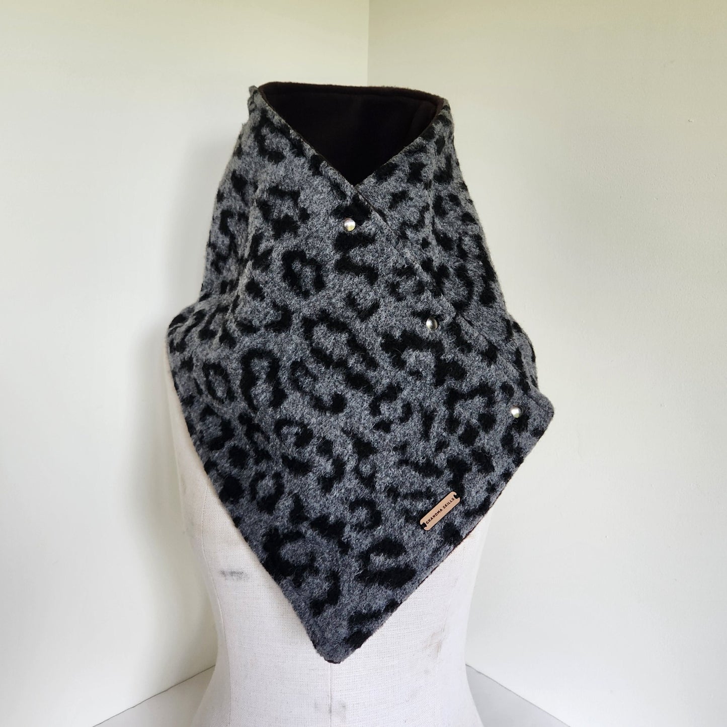 Snap Cowl-Charcoal Leopard