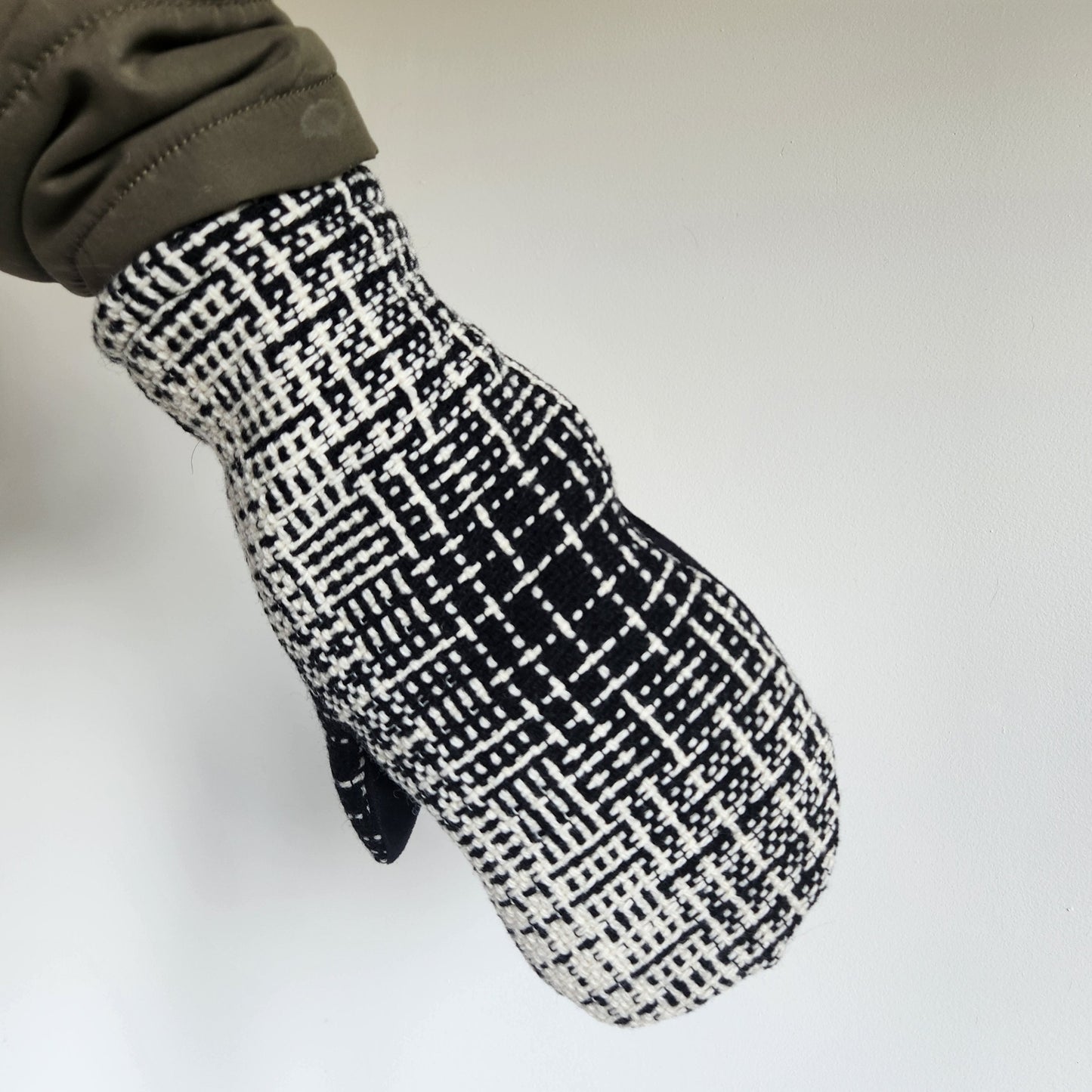 Wool Mittens Black & Cream Woven-Large