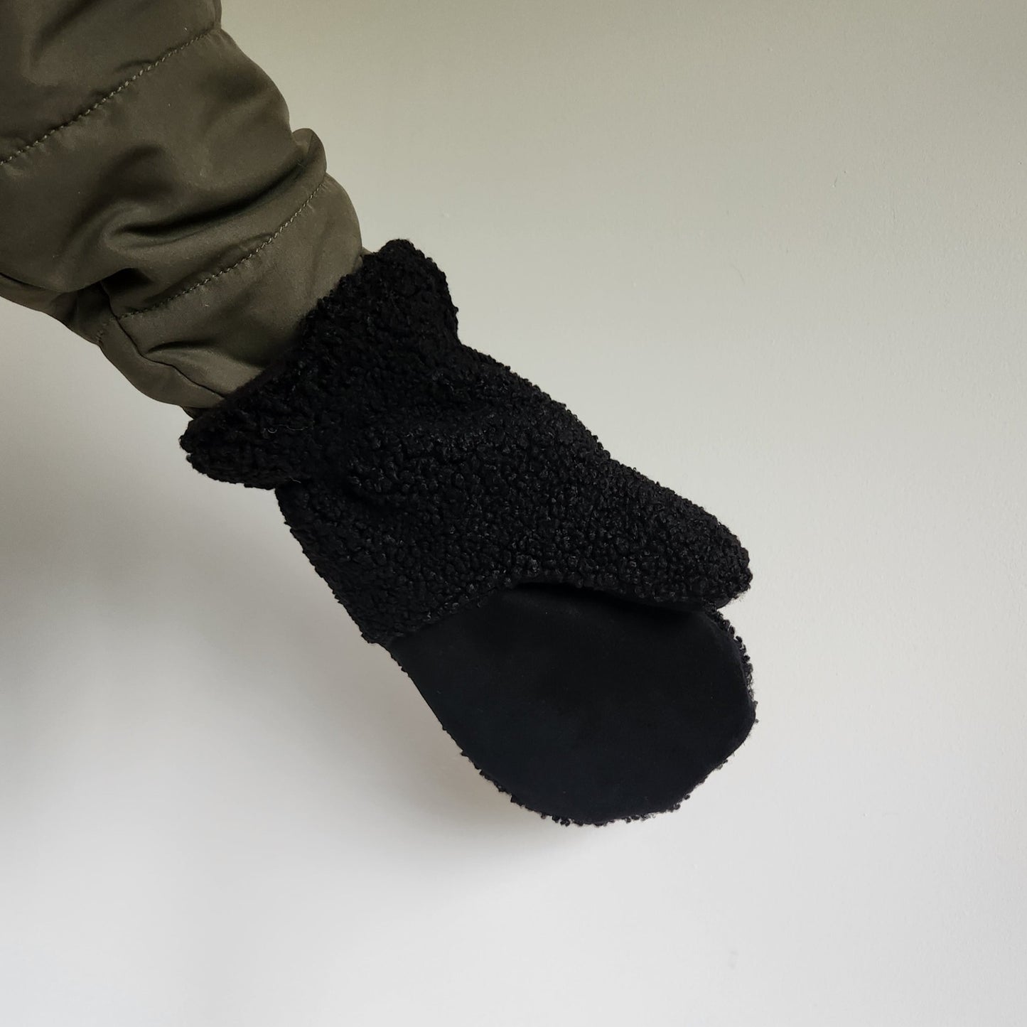 Sherpa Mittens New Black