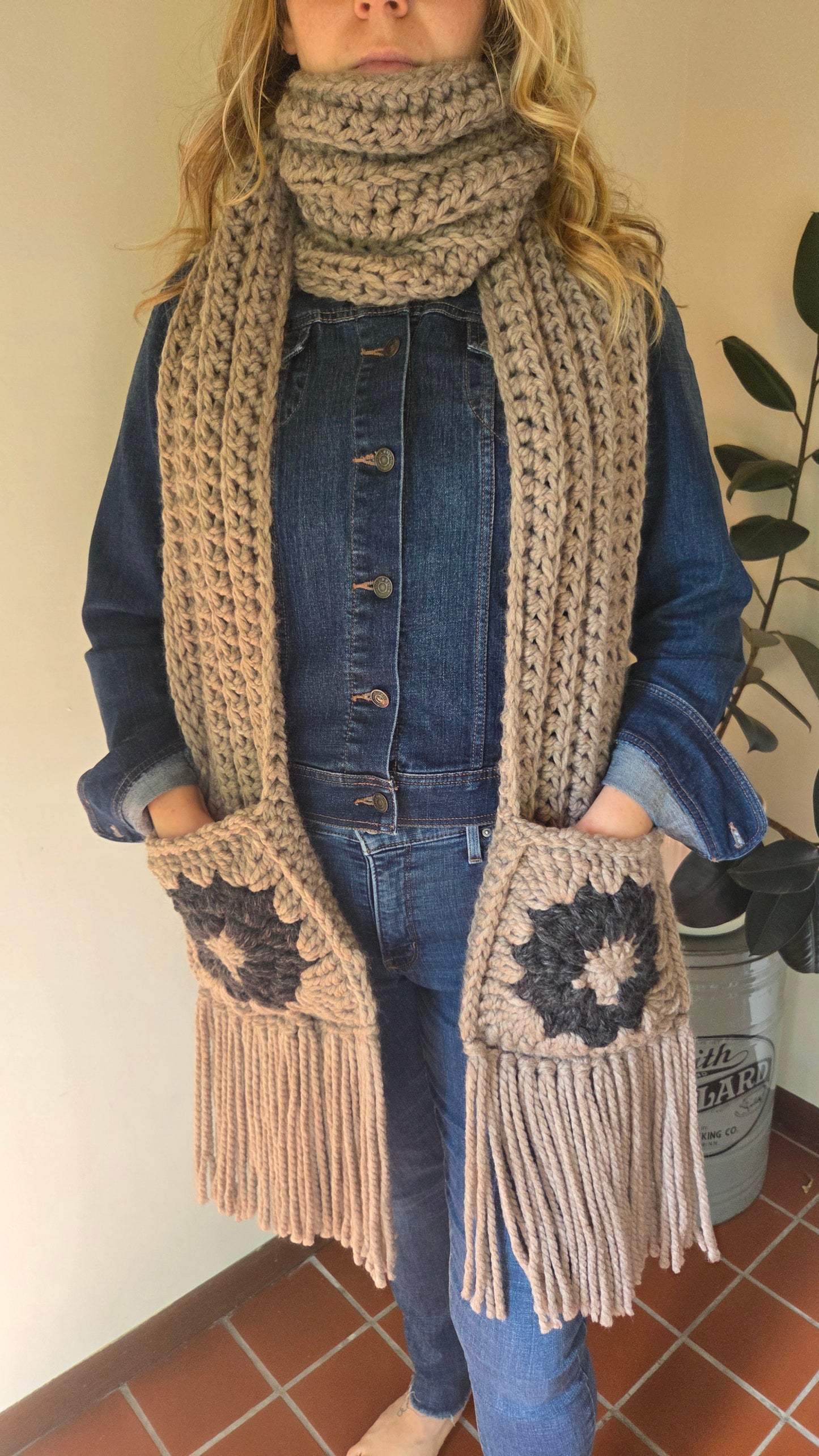 Sunflower Pocket Scarf
