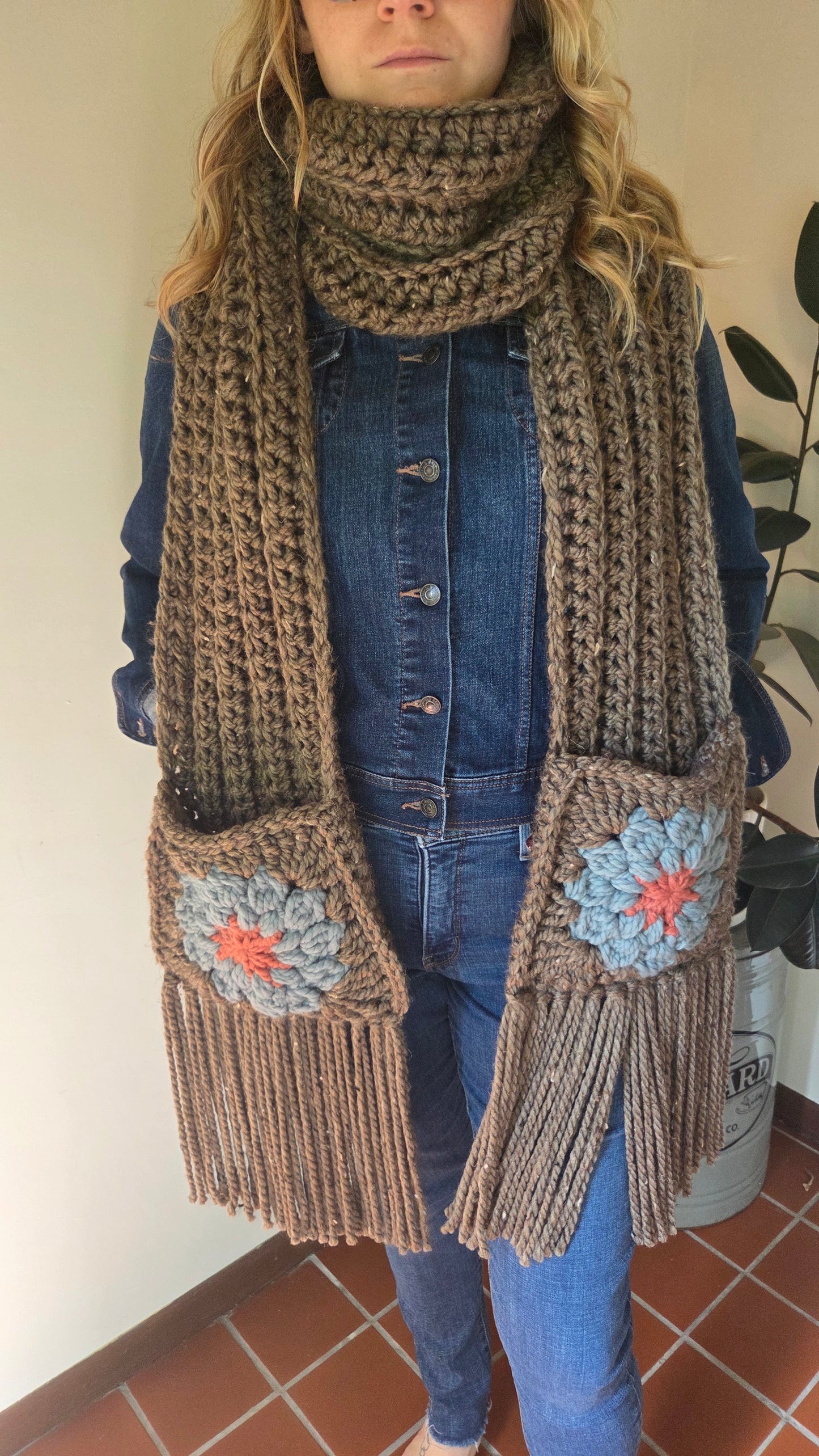 Sunflower Pocket Scarf