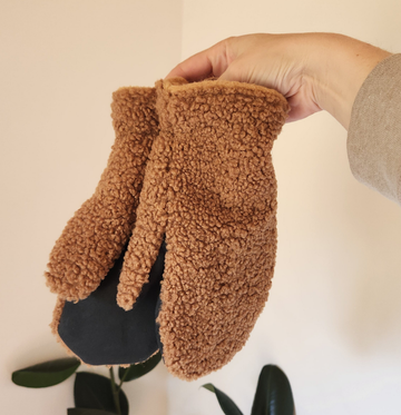 Sherpa Mittens Camel