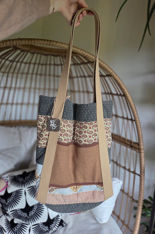 Cabin Tote 7