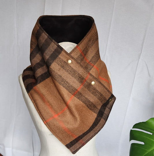 Slim Fit Snap Cowl-Dutton Plaid