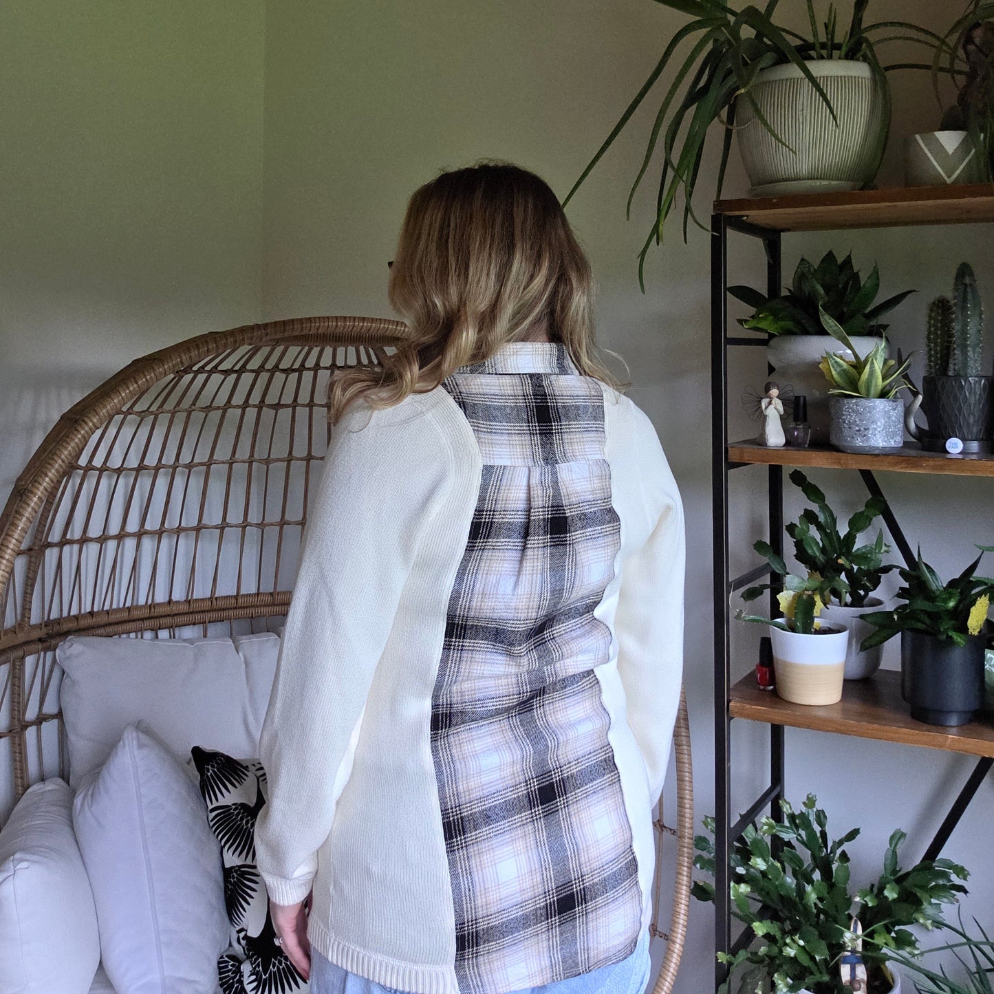 Bonfire Bestie Shirt - Cream & Plaid