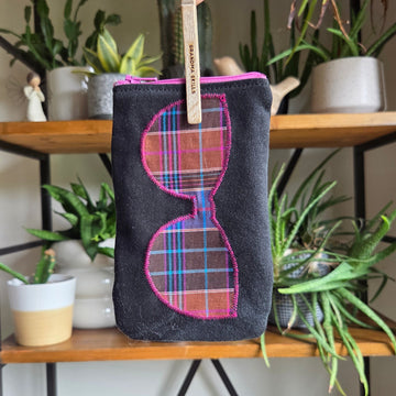 Sunglass Case Mauve Zipper 01