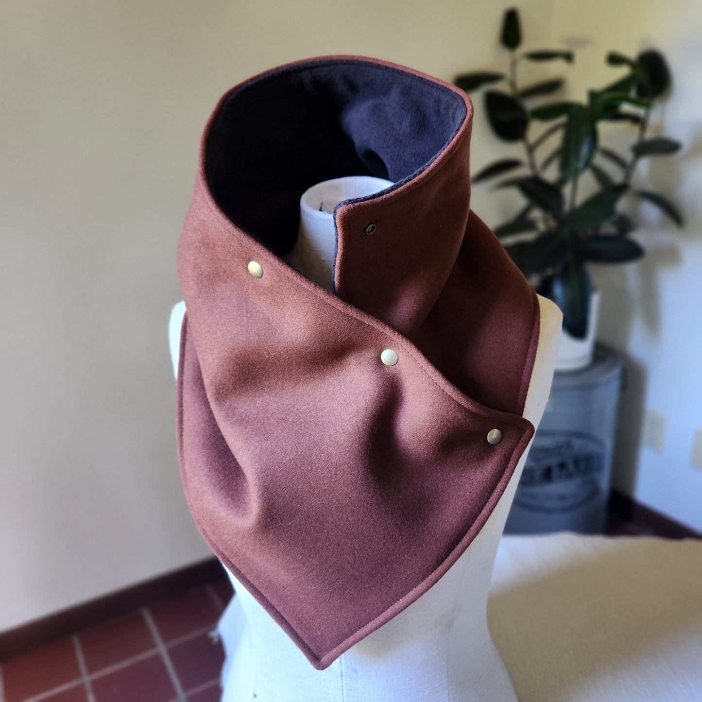 Snap Cowl-Rust