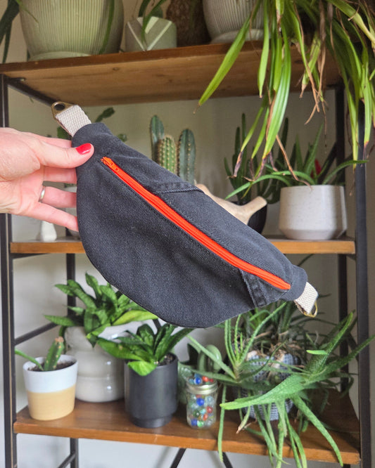 Small Fanny Pack Orange Zipper 02