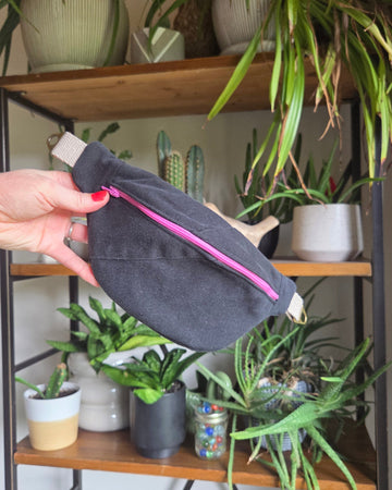 Small Fanny Pack Mauve Zipper 06